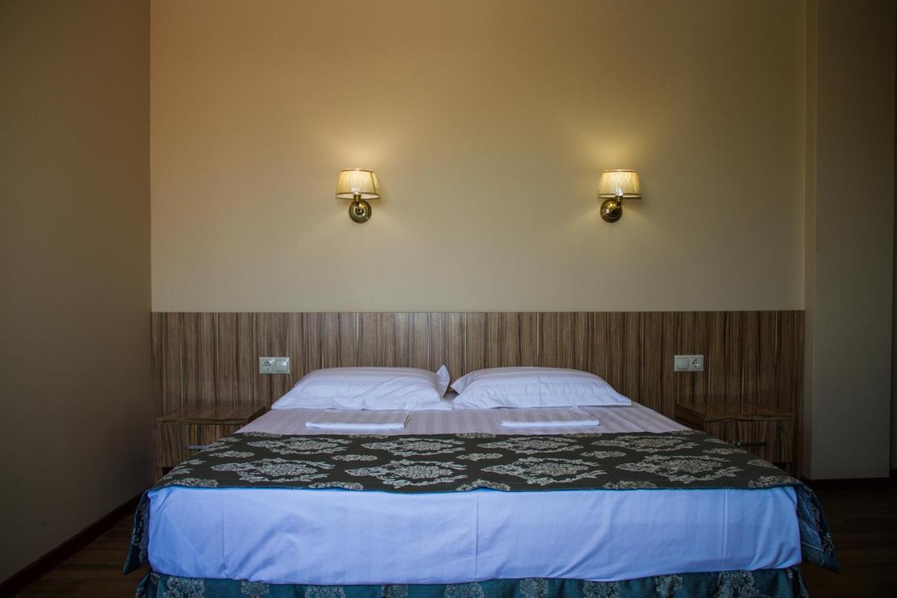 Hotel San Arda Gagra Buitenkant foto